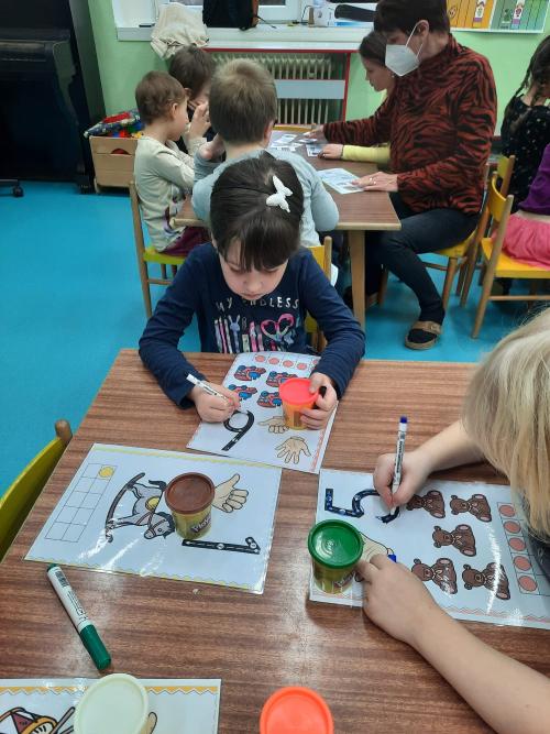 Žabičky se připravují do školy